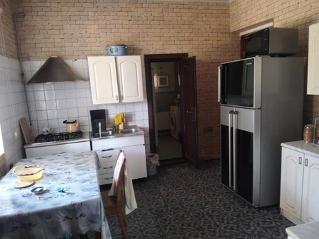 Qalada 3 otaqlı həyət evi kirayə verilir, 140 m², 600 AZN/ay, şəkil 2 / 12