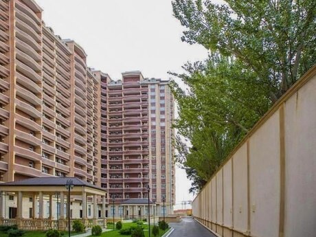 Crown City Residence kompleksində 2 otaqlı yeni tikili mənzil satılır, 98 m², 395 000 AZN, şəkil 2 / 12