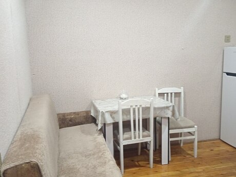 Abşeronda 1 otaqlı həyət evi kirayə verilir, 50 m², 350 AZN/ay, şəkil 2 / 12