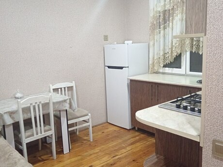Abşeronda 1 otaqlı həyət evi kirayə verilir, 50 m², 350 AZN/ay, şəkil 5 / 12