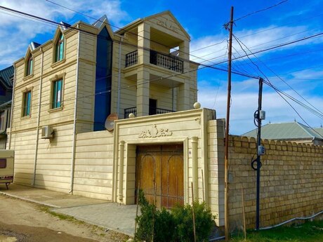 5 otaq · 220 m² · 1/1 mərtəbə, Masazır