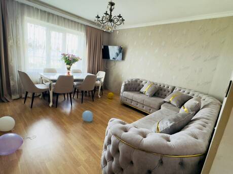 3 otaq · 60 m² · 10/18 mərtəbə, 9-cu mikrorayon
