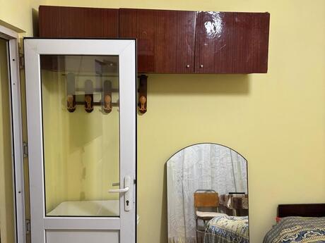 Сдаётся 1-комнатный дом, Yeni Günəşli, 50 м², 200 AZN/мес, фото 2 / 9