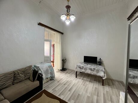 Sahildə 2 otaqlı köhnə tikili mənzil kirayə verilir, 50 m², 650 AZN/ay, şəkil 3 / 6