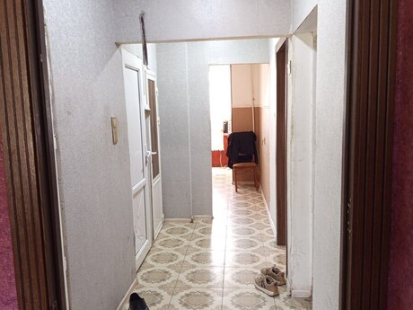 Qara Qarayevdə 2 otaqlı köhnə tikili mənzil satılır, 53 m², 170 000 AZN, şəkil 3 / 12