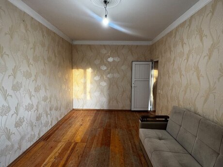 1 otaq · 45 m² · 7/9 mərtəbə, 8-ci mikrorayon
