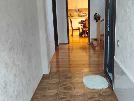 5 otaq · 250 m² · 1/1 mərtəbə, Masazır