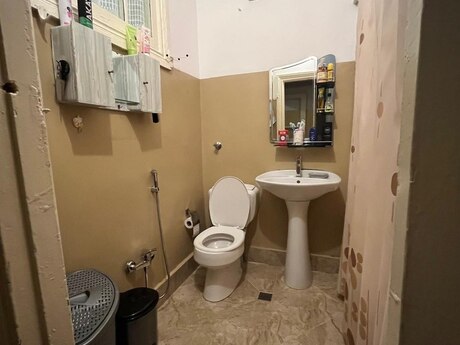 Şah İsmayıl Xətaidə 3 otaqlı köhnə tikili mənzil satılır, 60 m², 240 000 AZN, şəkil 5 / 12