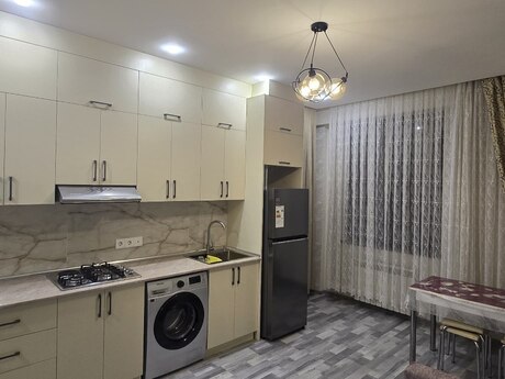 Avant Park kompleksində 2 otaqlı yeni tikili mənzil kirayə verilir, 50 m², 700 AZN/ay, şəkil 2 / 12