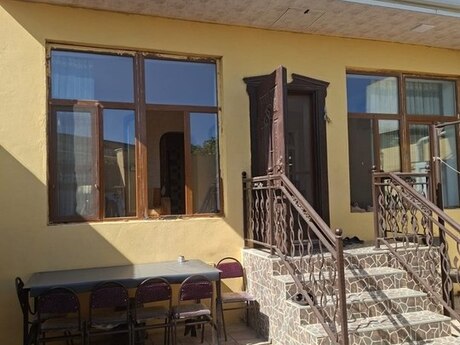 4 otaqlı ev, 100 m², Əmircan, 148 000 AZN