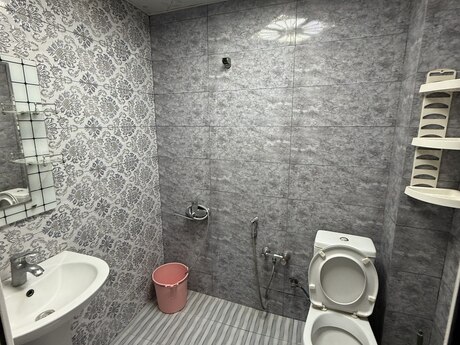 İnşaatçılarda 2 otaqlı köhnə tikili mənzil kirayə verilir, 55 m², 600 AZN/ay, şəkil 4 / 5