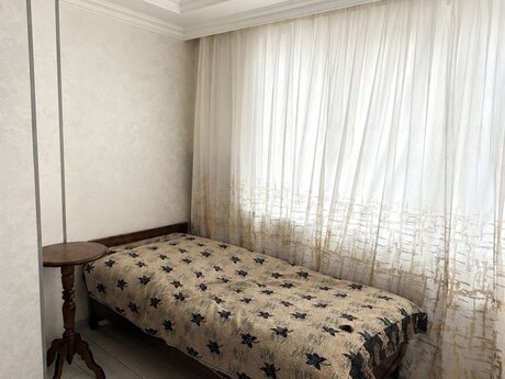Gənclikdə 2 otaqlı köhnə tikili mənzil kirayə verilir, 55 m², 799 AZN/ay, şəkil 3 / 10