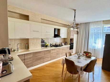 Продаётся 3-комнатная квартира в новостройке, 9-cu mikrorayon, 140 м², 325 000 AZN, фото 3 / 11