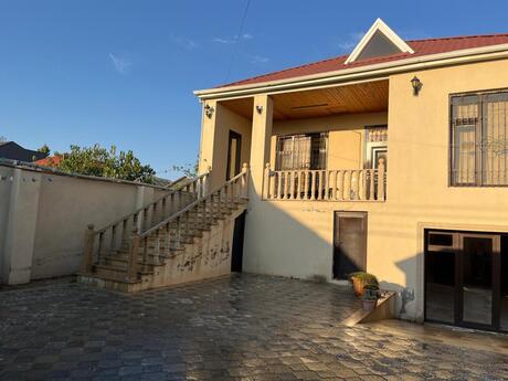 4-комн. · 260 m²