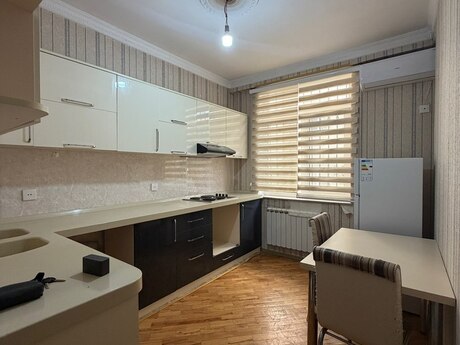 2 otaq · 62 m² · 1/6 mərtəbə, Qurtuluş 93