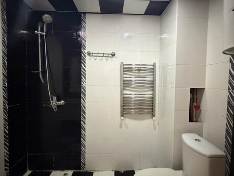 Qurtuluş 93 kompleksində 2 otaqlı yeni tikili mənzil satılır, 62 m², 79 000 AZN, şəkil 3 / 11