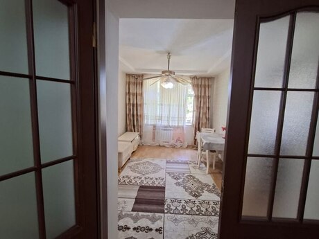 3-room old-build apartment for rent in Elmlər Akademiyası, 50 m², 750 AZN/mo, photo 5 / 12
