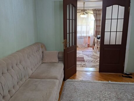 3-room old-build apartment for rent in Elmlər Akademiyası, 50 m², 750 AZN/mo, photo 2 / 12