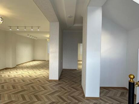Maştağada 4 otaqlı həyət evi satılır, 280 m², 215 000 AZN, şəkil 4 / 12