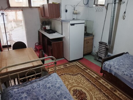 1-room house for rent in Elmlər Akademiyası, 24 m², 240 AZN/mo, photo 2 / 6