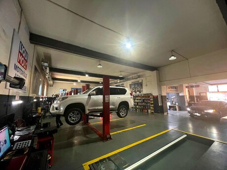 Commercial space · 850 m², Babək prospekti