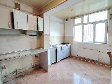 Продаётся 2-комнатная квартира в старом фонде, Əhmədli, 70 м², 150 000 AZN, фото 4 / 12