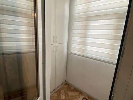 Yeni Günəşlidə 3 otaqlı köhnə tikili mənzil satılır, 65 m², 148 000 AZN, şəkil 4 / 12