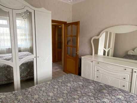 Yeni Günəşlidə 3 otaqlı köhnə tikili mənzil satılır, 65 m², 148 000 AZN, şəkil 3 / 12