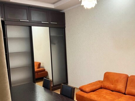 4-room new-build apartment for rent in Gənclik, 135 m², 1 300 AZN/mo, photo 5 / 11