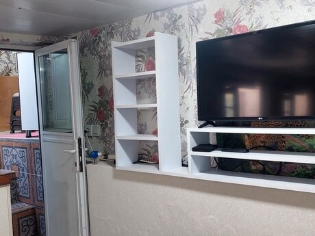 Suraxanıda 1 otaqlı həyət evi kirayə verilir, 40 m², 350 AZN/ay, şəkil 2 / 12