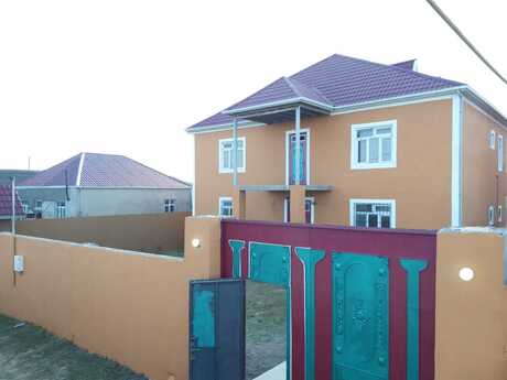 8 rooms · 400 m²