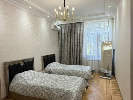 28 Mayda 3 otaqlı köhnə tikili mənzil kirayə verilir, 80 m², 2 200 AZN/ay, şəkil 3 / 12