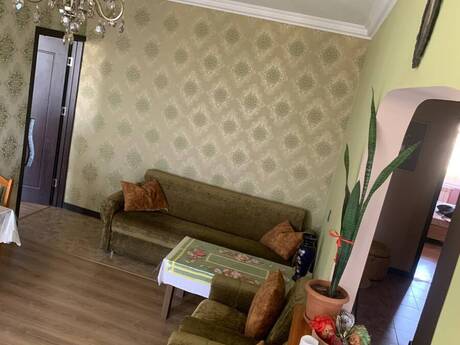 5-room old-build apartment for sale in Köhnə Günəşli, 120 m², 210 000 AZN, photo 2 / 12