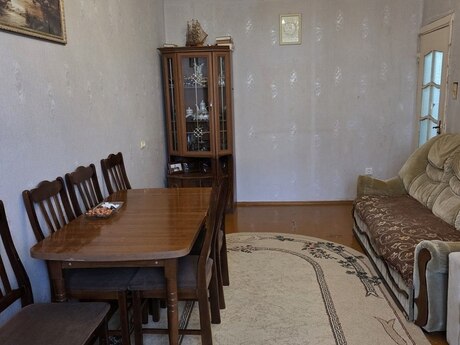 Həzi Aslanovda 3 otaqlı köhnə tikili mənzil satılır, 60 m², 166 000 AZN, şəkil 2 / 12
