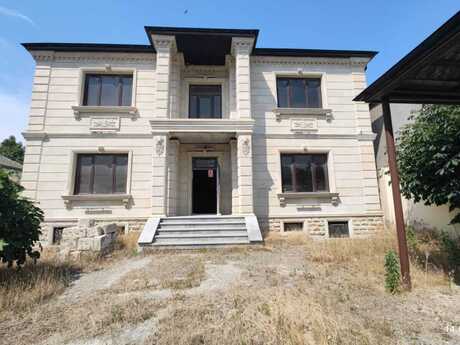6 otaq · 230 m²