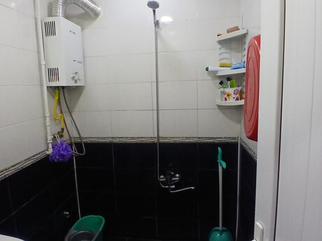 Продаётся 2-комнатная квартира в старом фонде, 7-ci mikrorayon, 50 м², 158 000 AZN, фото 3 / 12