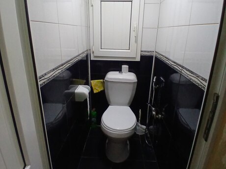 Продаётся 2-комнатная квартира в старом фонде, 7-ci mikrorayon, 50 м², 158 000 AZN, фото 4 / 12