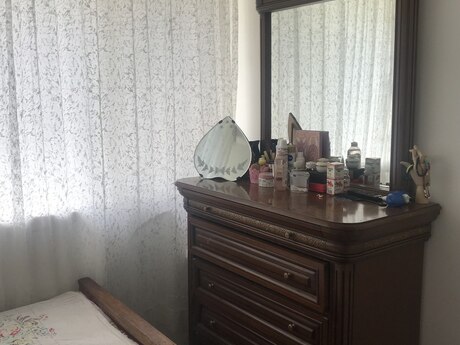 28 Mayda 2 otaqlı köhnə tikili mənzil kirayə verilir, 45 m², 600 AZN/ay, şəkil 5 / 12