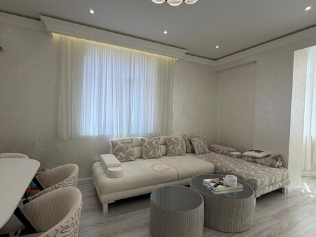Yeni Yasamalda 3 otaqlı yeni tikili mənzil satılır, 117 m², 299 000 AZN, şəkil 2 / 12