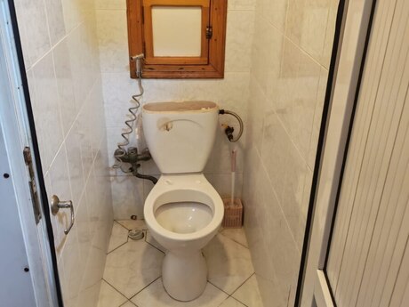 Продаётся 3-комнатная квартира в старом фонде, Yeni Günəşli, 54 м², 125 000 AZN, фото 5 / 6