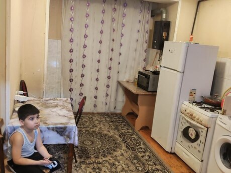 Продаётся 3-комнатная квартира в старом фонде, Yeni Günəşli, 54 м², 125 000 AZN, фото 4 / 6