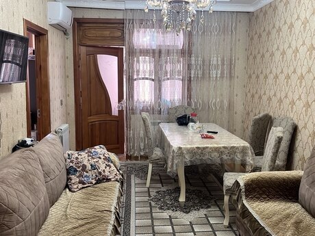 2 otaq · 45 m² · 4/5 mərtəbə, 4-cü mikrorayon