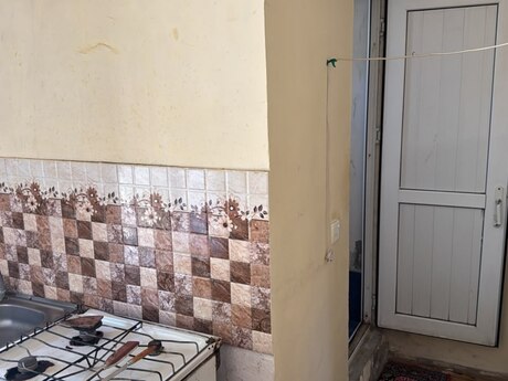 Bakıxanovda 2 otaqlı həyət evi kirayə verilir, 40 m², 270 AZN/ay, şəkil 3 / 7