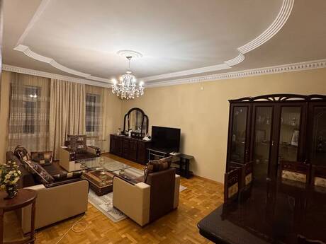 3 otaq · 145 m²