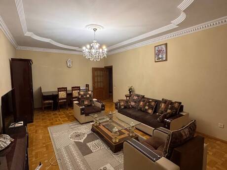 8 Noyabrda 3 otaqlı yeni tikili mənzil kirayə verilir, 145 m², 999 AZN/ay, şəkil 2 / 11