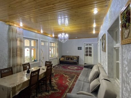 11-room house for sale in Saray, 360 m², 180 000 AZN, photo 2 / 4