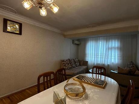 Продаётся 3-комнатная квартира в старом фонде, İnşaatçılar, 90 м², 258 000 AZN, фото 3 / 12