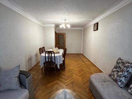 Продаётся 3-комнатная квартира в старом фонде, İnşaatçılar, 90 м², 258 000 AZN, фото 5 / 12