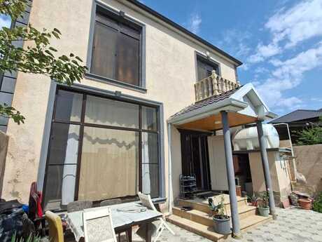 4 rooms · 200 m² · floor 1/1, Zabrat