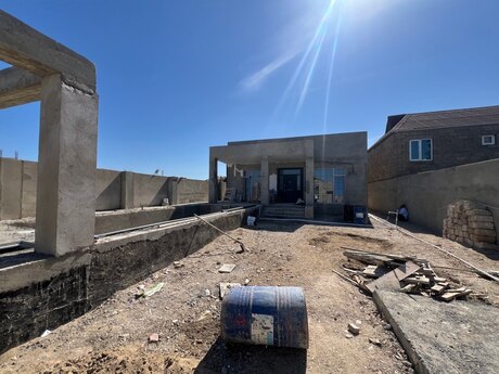 4 otaq · 130 m² · 1/1 mərtəbə, Buzovna